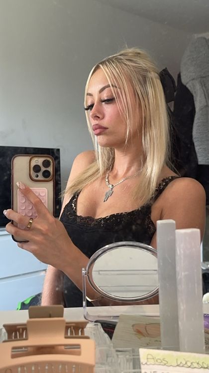 elliejonez69 OnlyFans picture