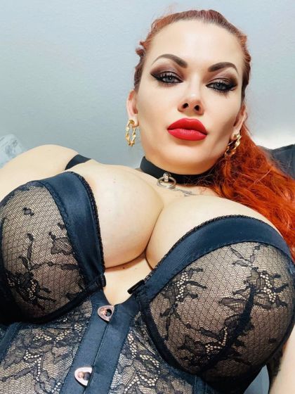 noramistress OnlyFans picture