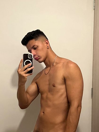 soyyleonardooficial OnlyFans picture