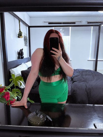 uhhjustmae OnlyFans picture