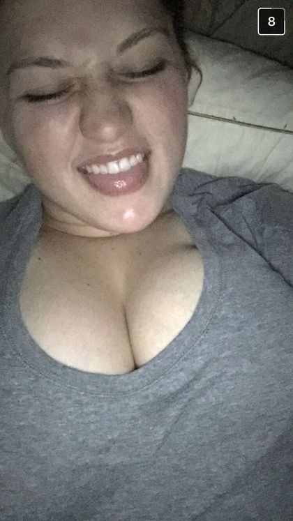someonesnaughtywife OnlyFans picture