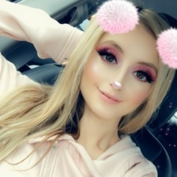 arianina OnlyFans picture