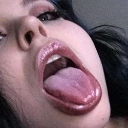 Best Buttslvt OnlyFans Accounts | FansMetrics.com