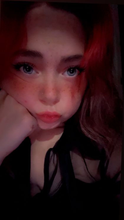 bre_dies_red OnlyFans picture