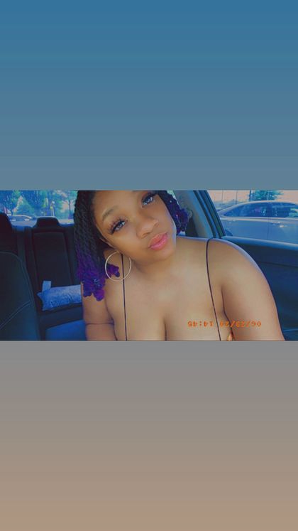 prettyredz12 OnlyFans picture