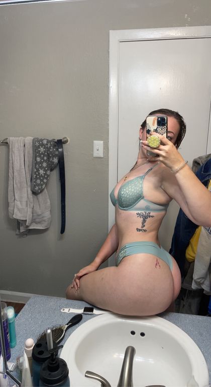 cherrybombzz OnlyFans picture