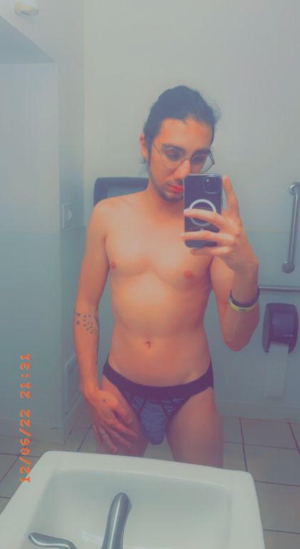gutierrezjov OnlyFans picture