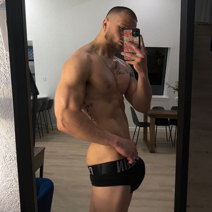 v4lenci OnlyFans picture