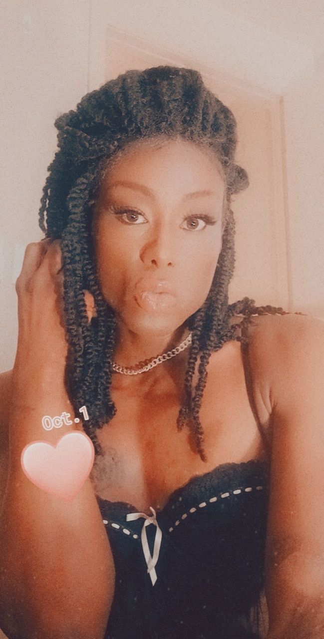 slipzwhenwet OnlyFans profile picture