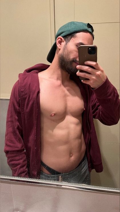 ohmikemikemike OnlyFans picture