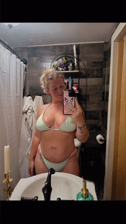 bubbleslutxo OnlyFans picture