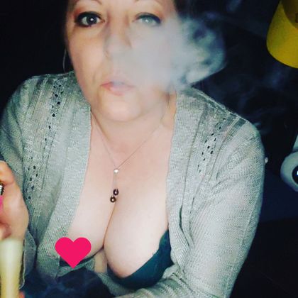 blazinbookitty OnlyFans picture