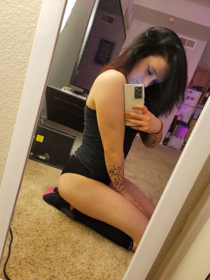 aurora.sky OnlyFans picture