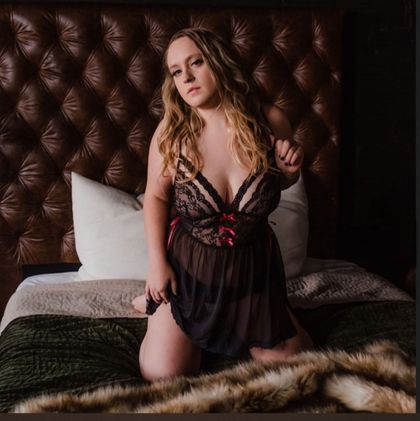 bustybitch33 OnlyFans picture