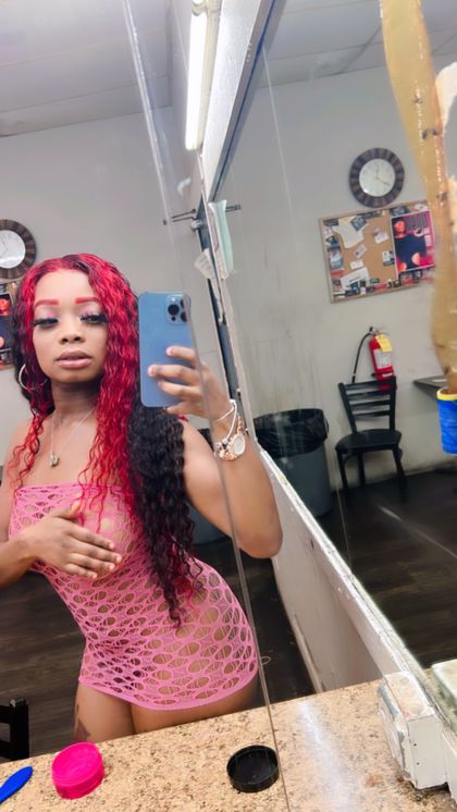 reddbarbiee1 OnlyFans picture