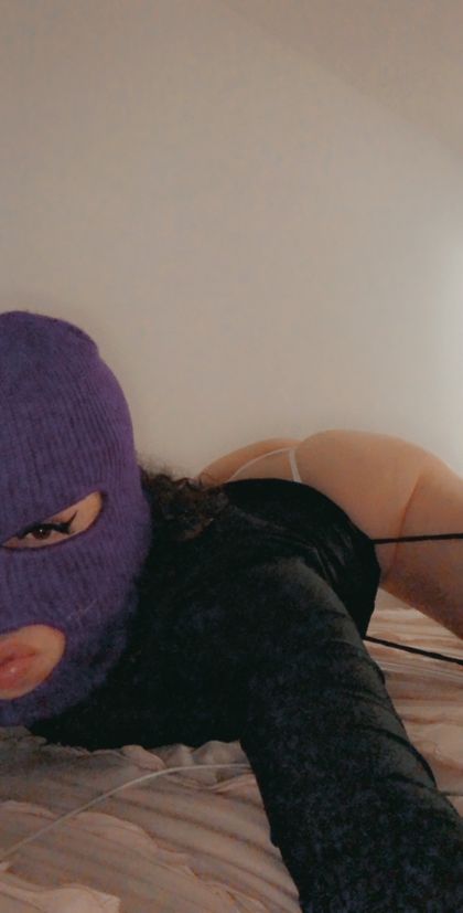 bronxslut92 OnlyFans picture