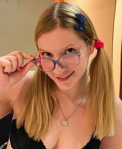 lizzy.sweet OnlyFans picture