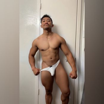 Musclespussy27