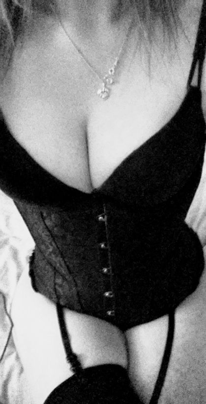 mikky.18 OnlyFans picture