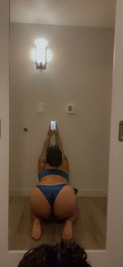 deflowered24 OnlyFans picture