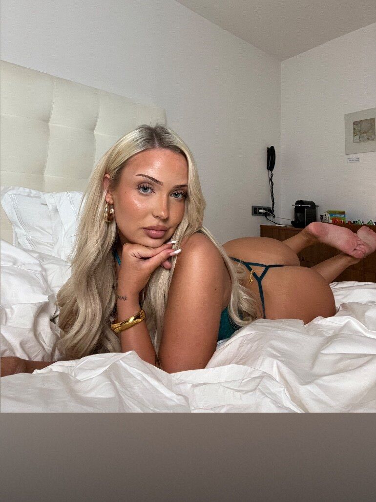 swedishcouplee OnlyFans profile picture