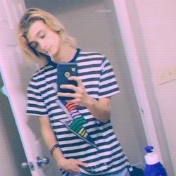 alixnyte OnlyFans picture