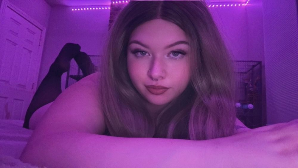 brattybl0ndee OnlyFans profile picture