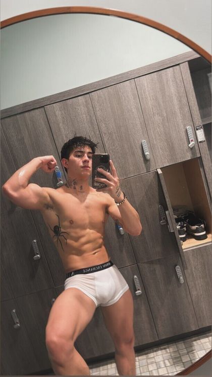 onlyjonasmiller OnlyFans picture