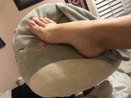 sarasunnytoes OnlyFans picture