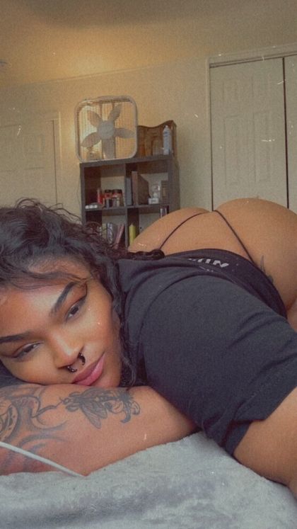 lov3ly_mus3 OnlyFans picture