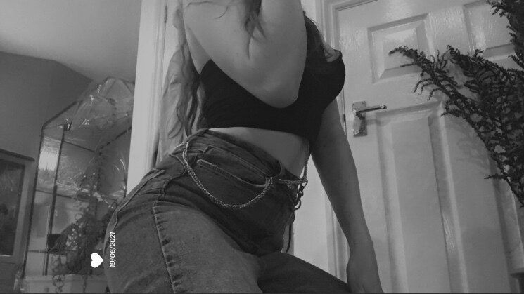 sneakapeachie OnlyFans profile picture