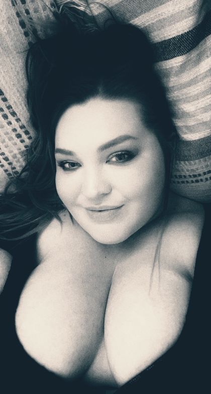 emmyrosebudzzz OnlyFans picture