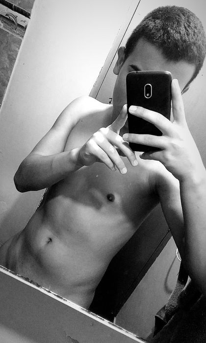 u69057393 OnlyFans picture