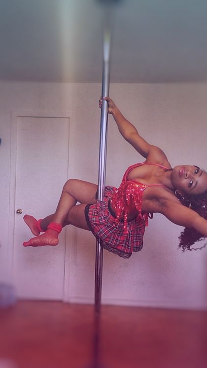 polelily OnlyFans picture
