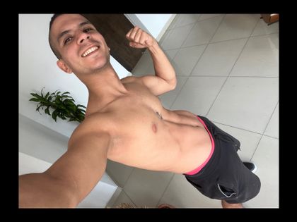 henrydhache OnlyFans picture