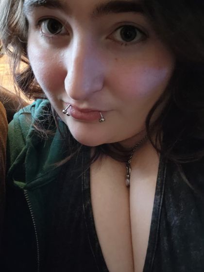 lovelyelle415 OnlyFans picture