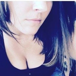 zoey009889 OnlyFans picture