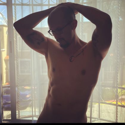 vik.medalv OnlyFans picture