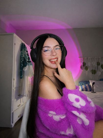 nerdvioletta OnlyFans picture