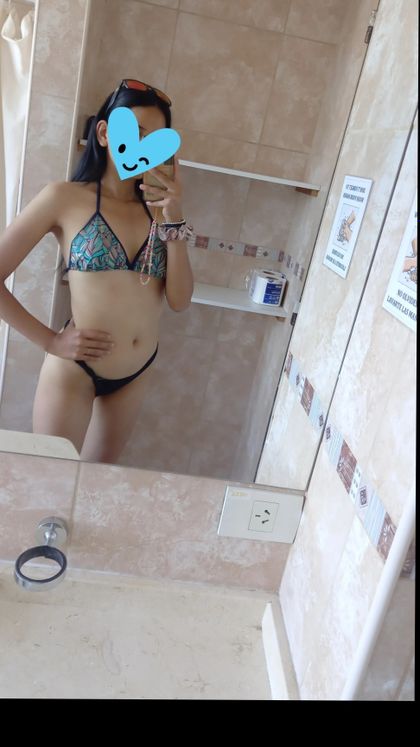 miapetting OnlyFans picture