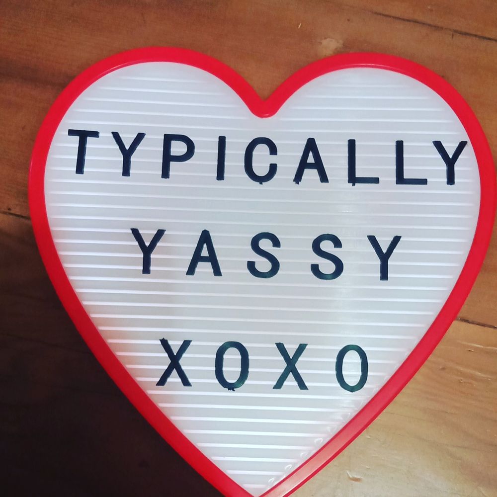 typicallyyassy OnlyFans profile picture