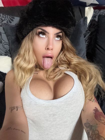 michuwars OnlyFans picture