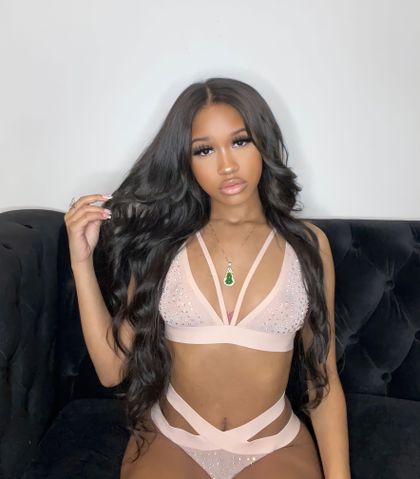 yannimonett OnlyFans picture