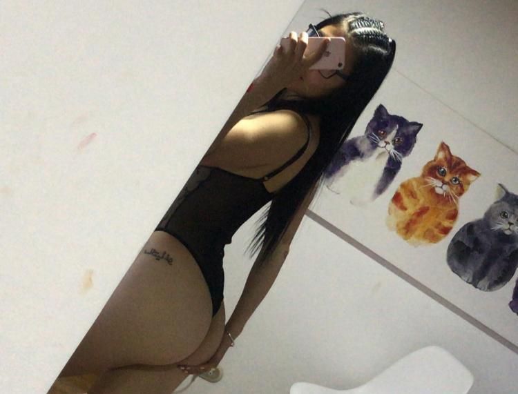 laura_carolinaa OnlyFans profile picture