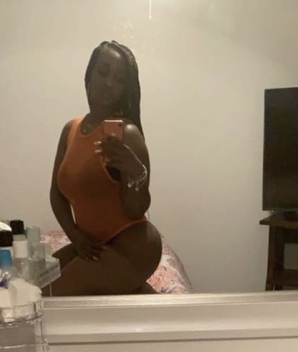 caramel_lust84 OnlyFans picture