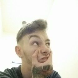 zacharyclowes OnlyFans picture