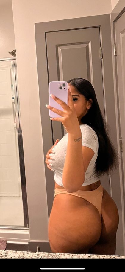 urmassagebae OnlyFans picture