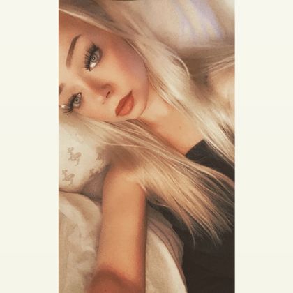 aims2pleasee OnlyFans picture