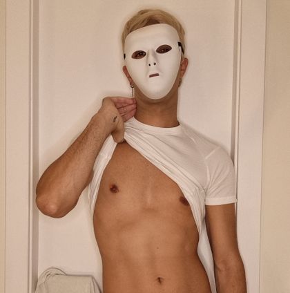 freemaskarado OnlyFans picture