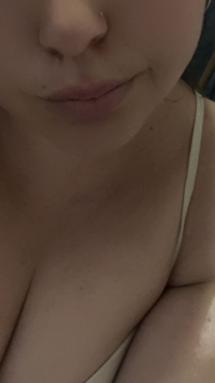 yourlittlegoldenwhim OnlyFans picture